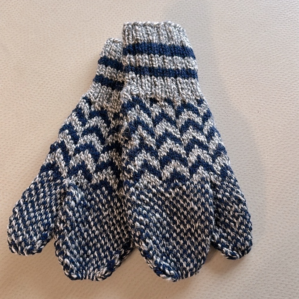 Hand Knit Wool Trigger Mitts (Mittens)